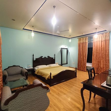 Juesta Lake Nahargarh Palace, Chittorgarh Parsoli Ngoại thất bức ảnh