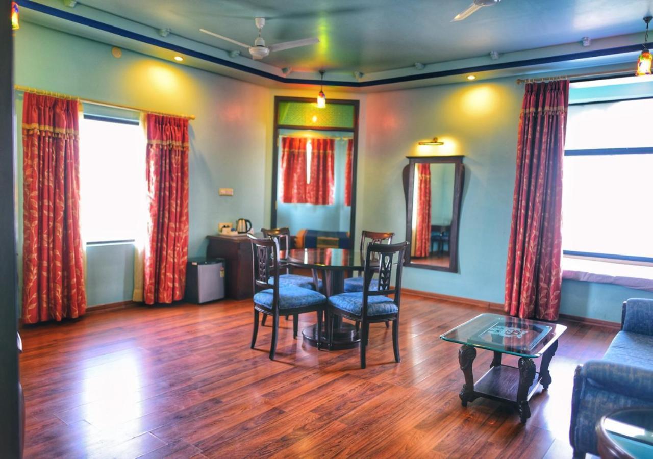 Juesta Lake Nahargarh Palace, Chittorgarh Parsoli Ngoại thất bức ảnh